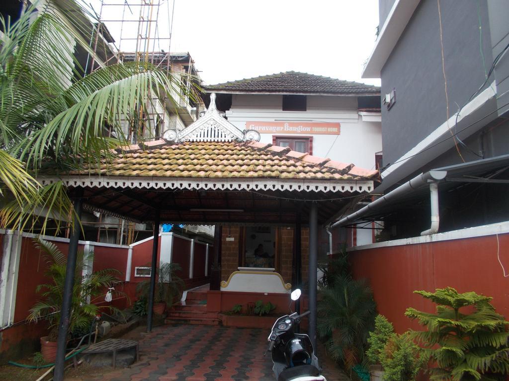Guruvayur Bunglow Hotel Exterior photo