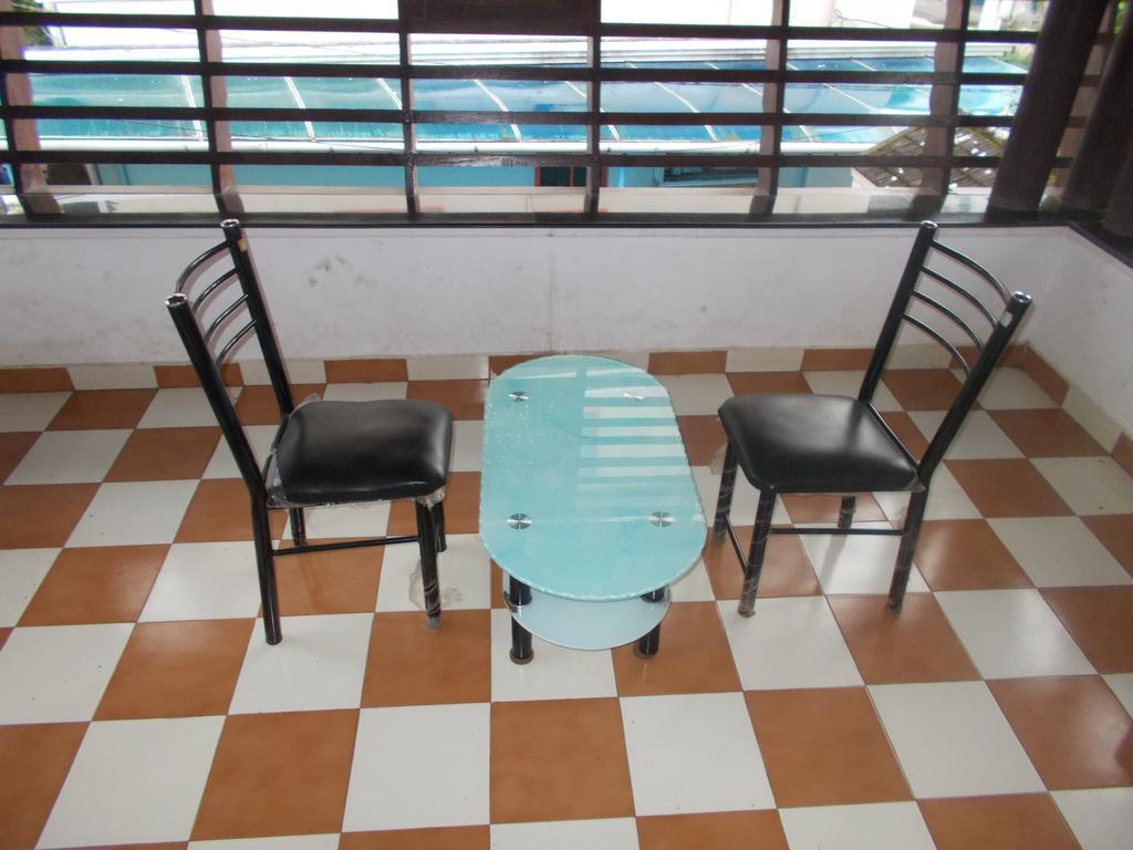 Guruvayur Bunglow Hotel Exterior photo