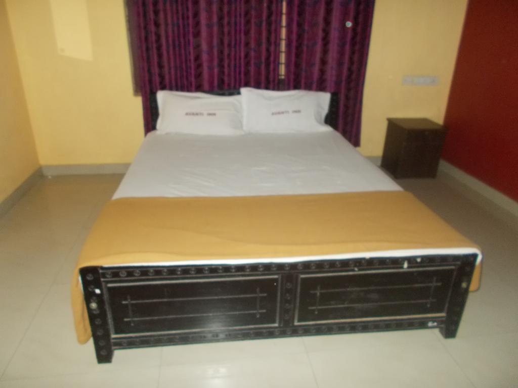 Guruvayur Bunglow Hotel Exterior photo