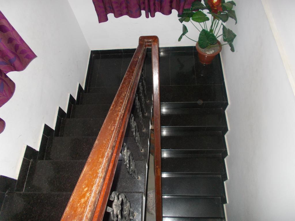 Guruvayur Bunglow Hotel Exterior photo